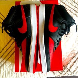 Nike Court Vision Mid